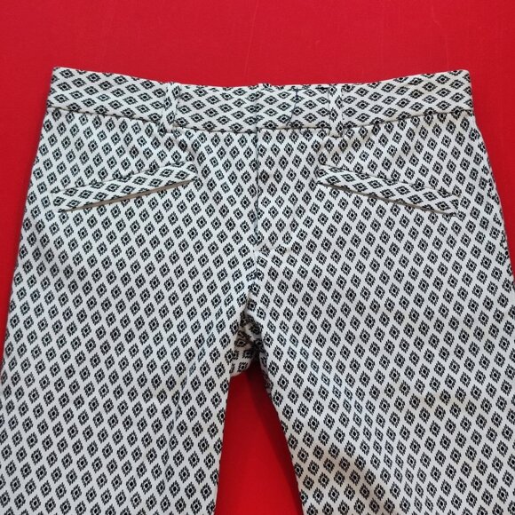 GAP casual pant white with black rhombus design women's size 2 R - Picture 2 of 6